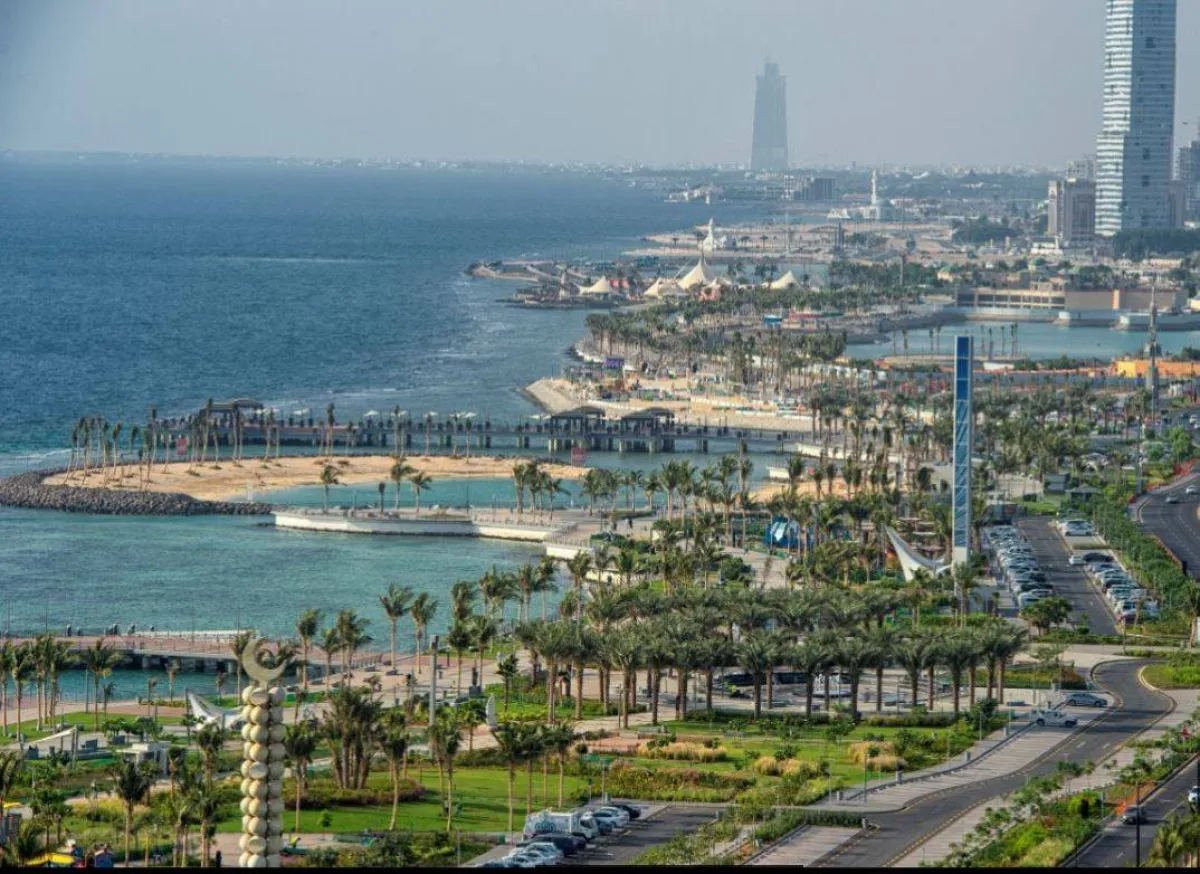 أمانة جدة تهيئ الشواطئ والمرافق استعدادًا لإجازة الفصل الثاني