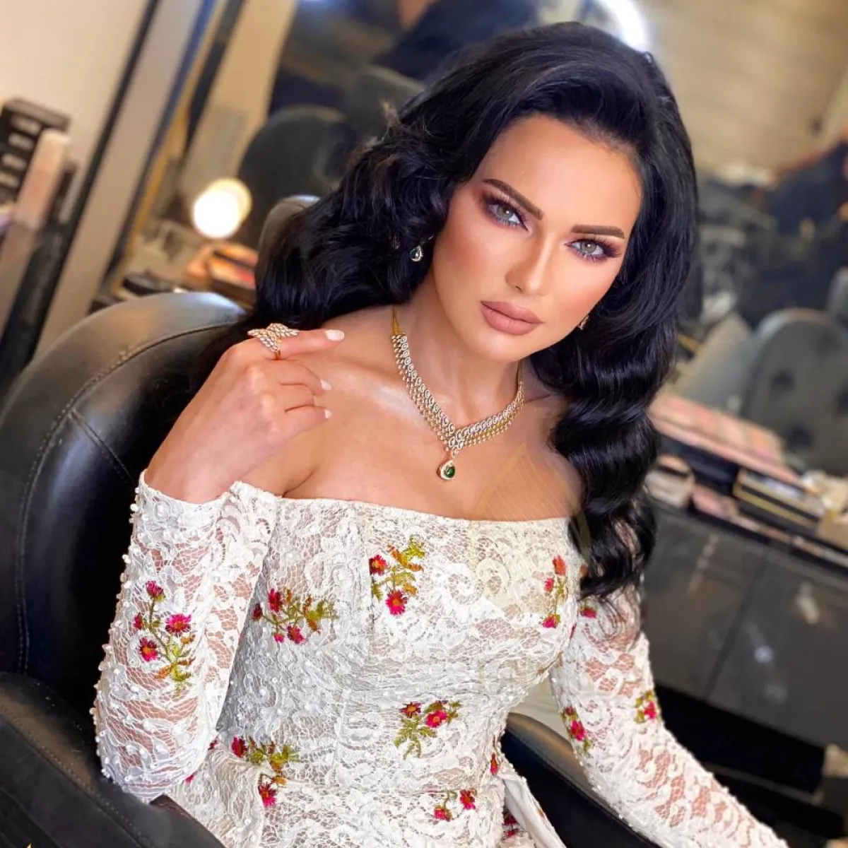 صفاء سلطان بأطقم ألماس-الصورة من حساب النجمة على انستغرام