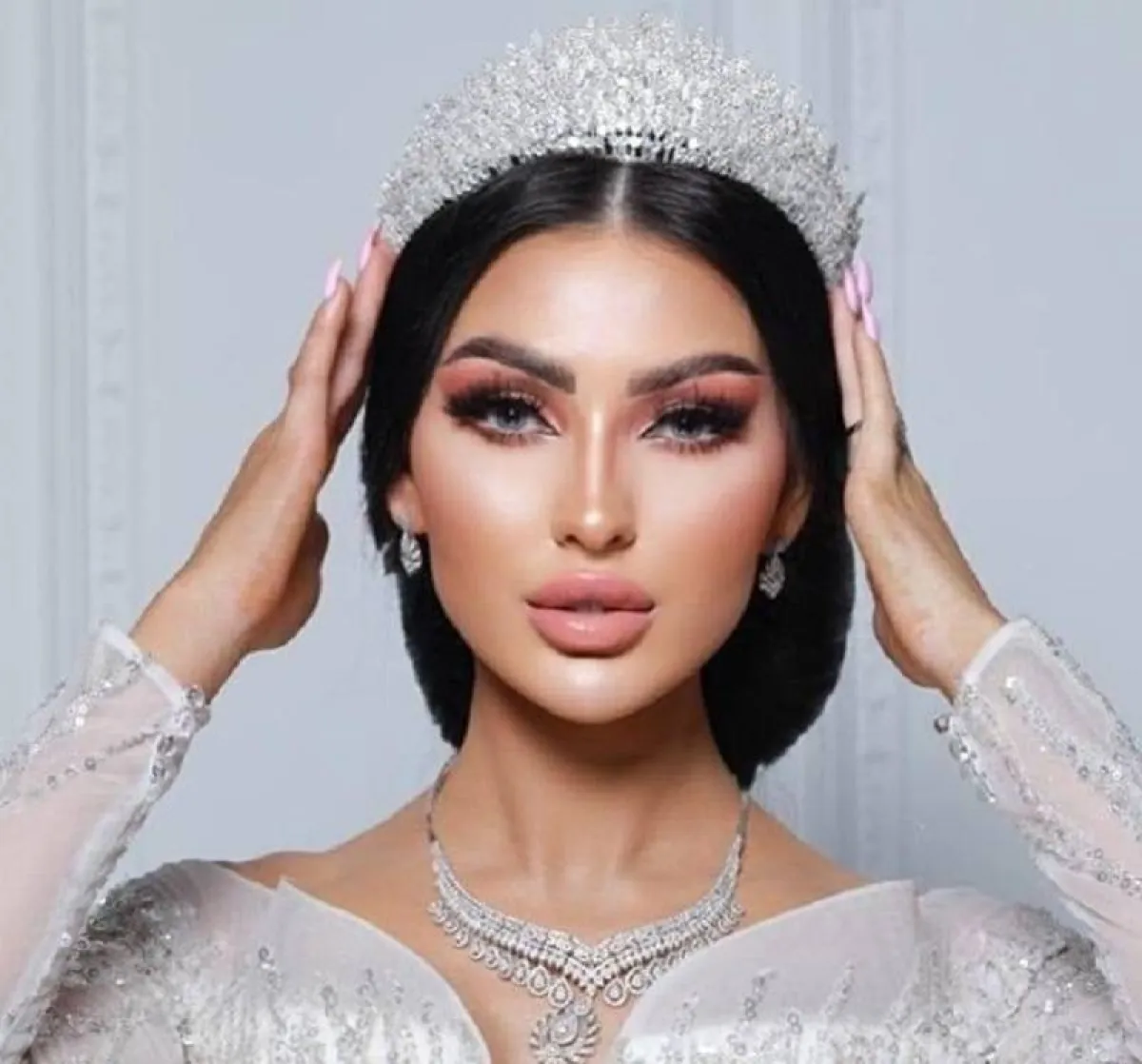 خطوات تطبيق مكياج عروس