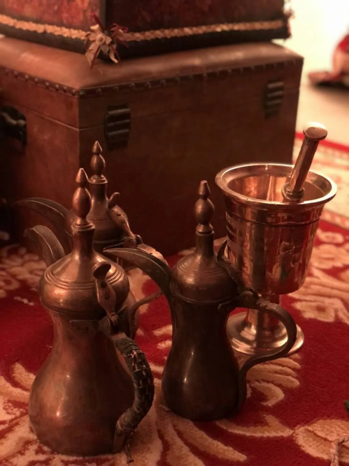 أدوات تحضير القهوة في متحف خالد عبدالرحمن - تصوير يارا طاهر