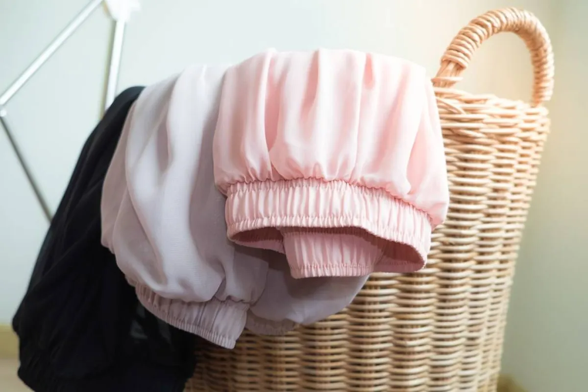 وسائل متبعة في نزع البقع عن الملابس الشيفون 