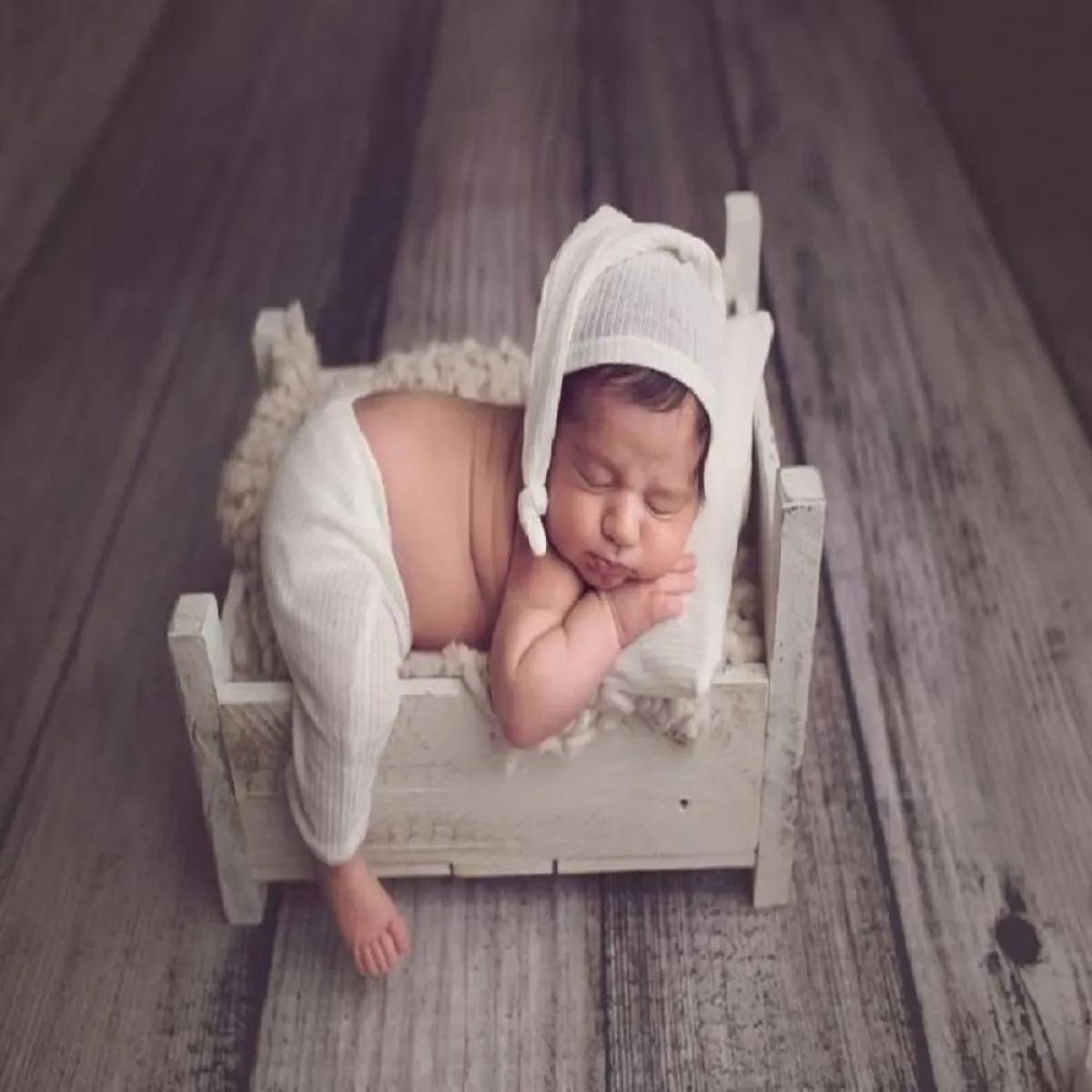 صورة لطفل صغير نائم 