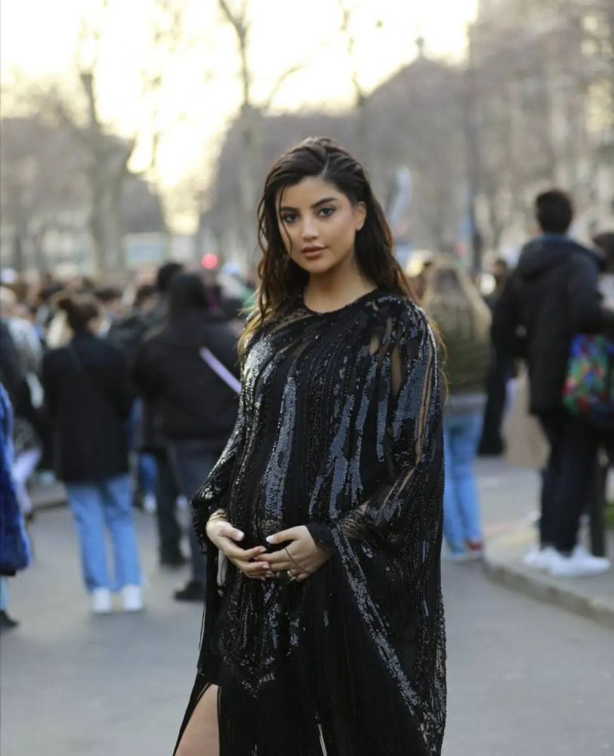 علا فرحات بأزياء الحمل