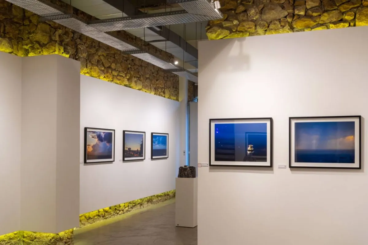 صور فوتوغرافية من معرض "أفق"