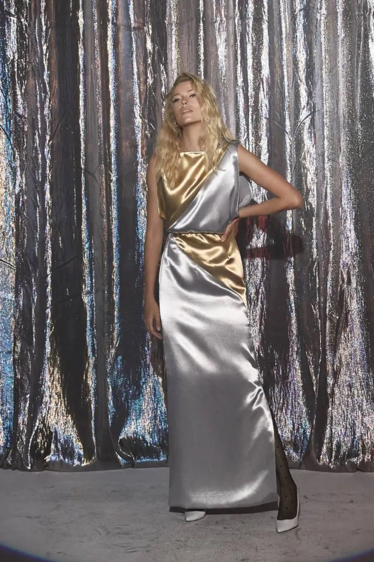 الأزياء الميتاليكية