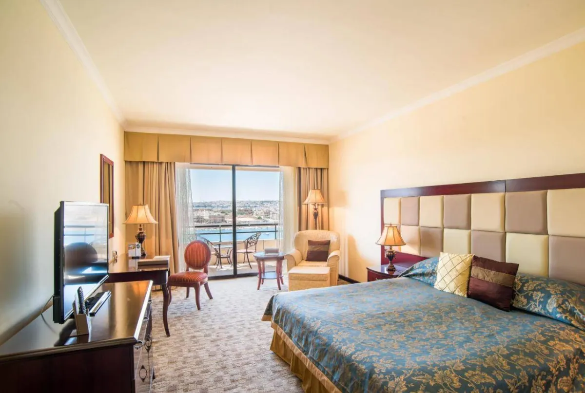 غراند هوتيل إيكسلسوار