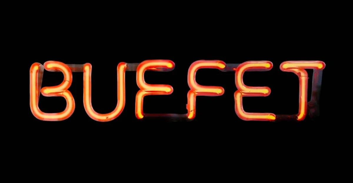 هناك عدد من القواعد التي من الضروري اتباعها في إتيكيت البوفيه 