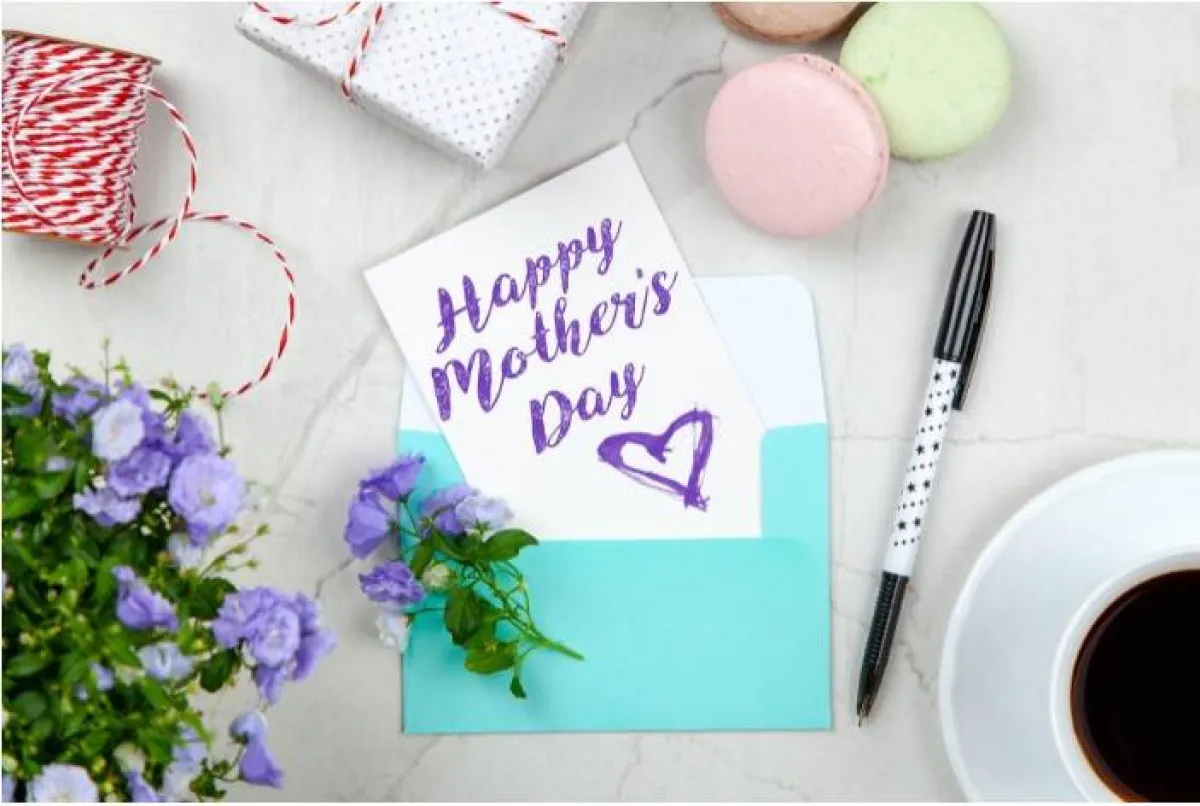 الاحتفال بيوم الأم 