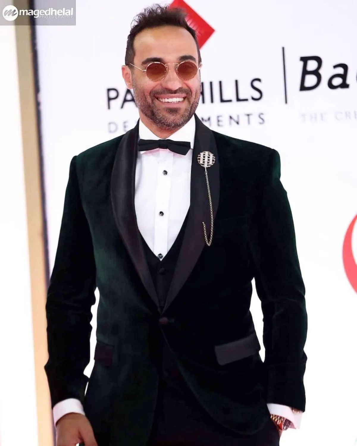 أحمد فهمي بنظارة شمسية جذابة  