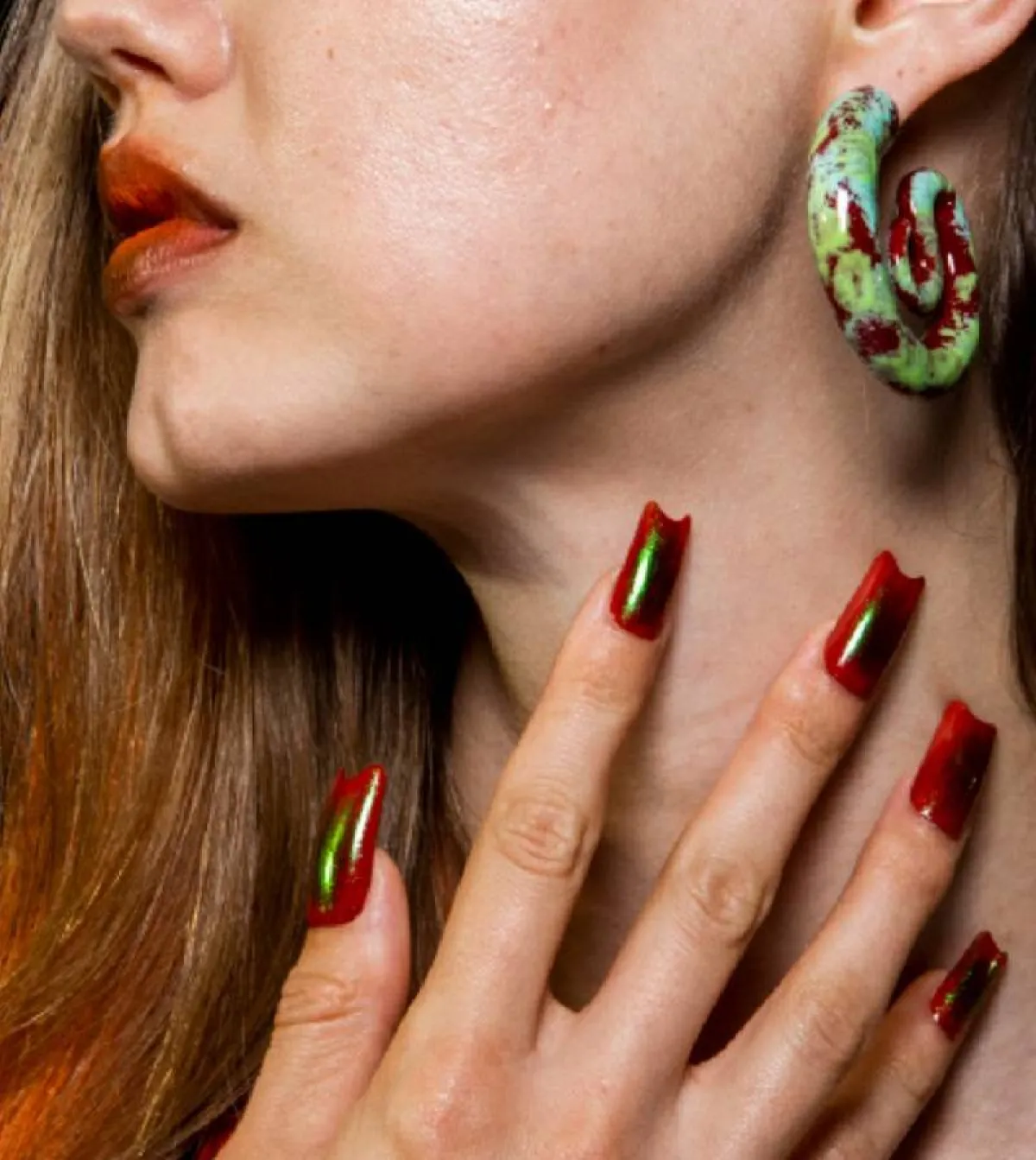 صيحة ألوان المناكير 2022