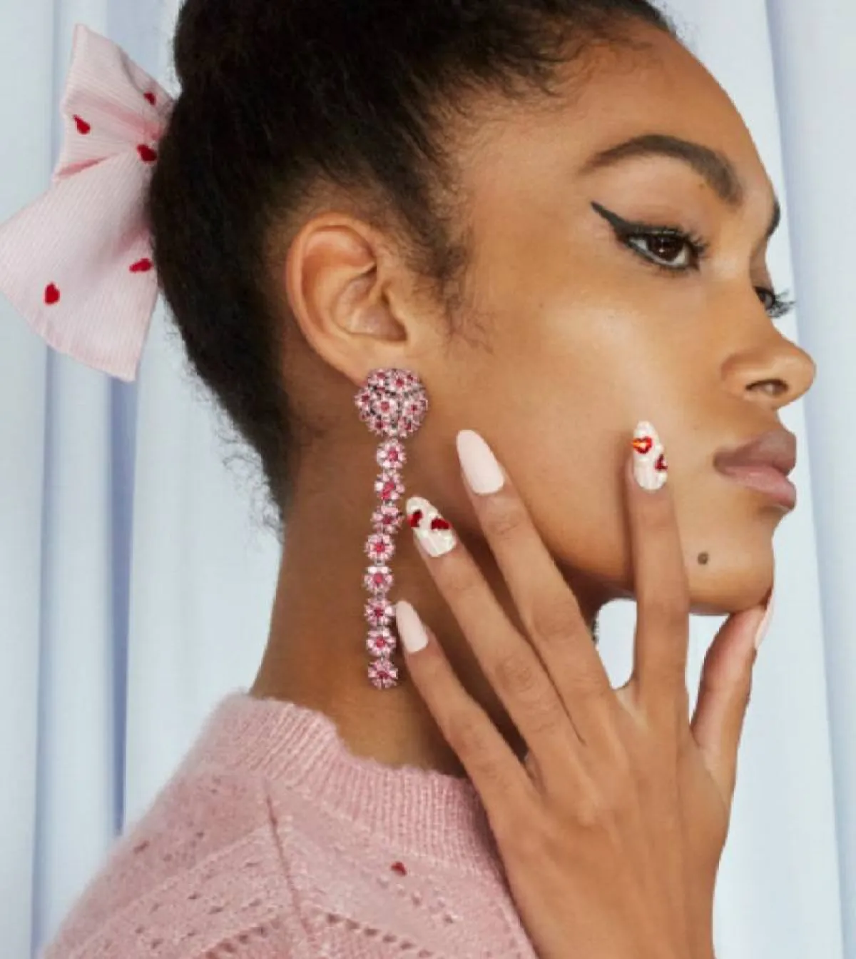 صيحات طلاء الأظافر 2022