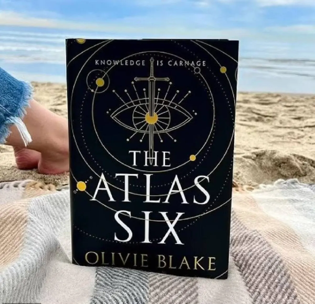 صورة رواية الأطلس السادس