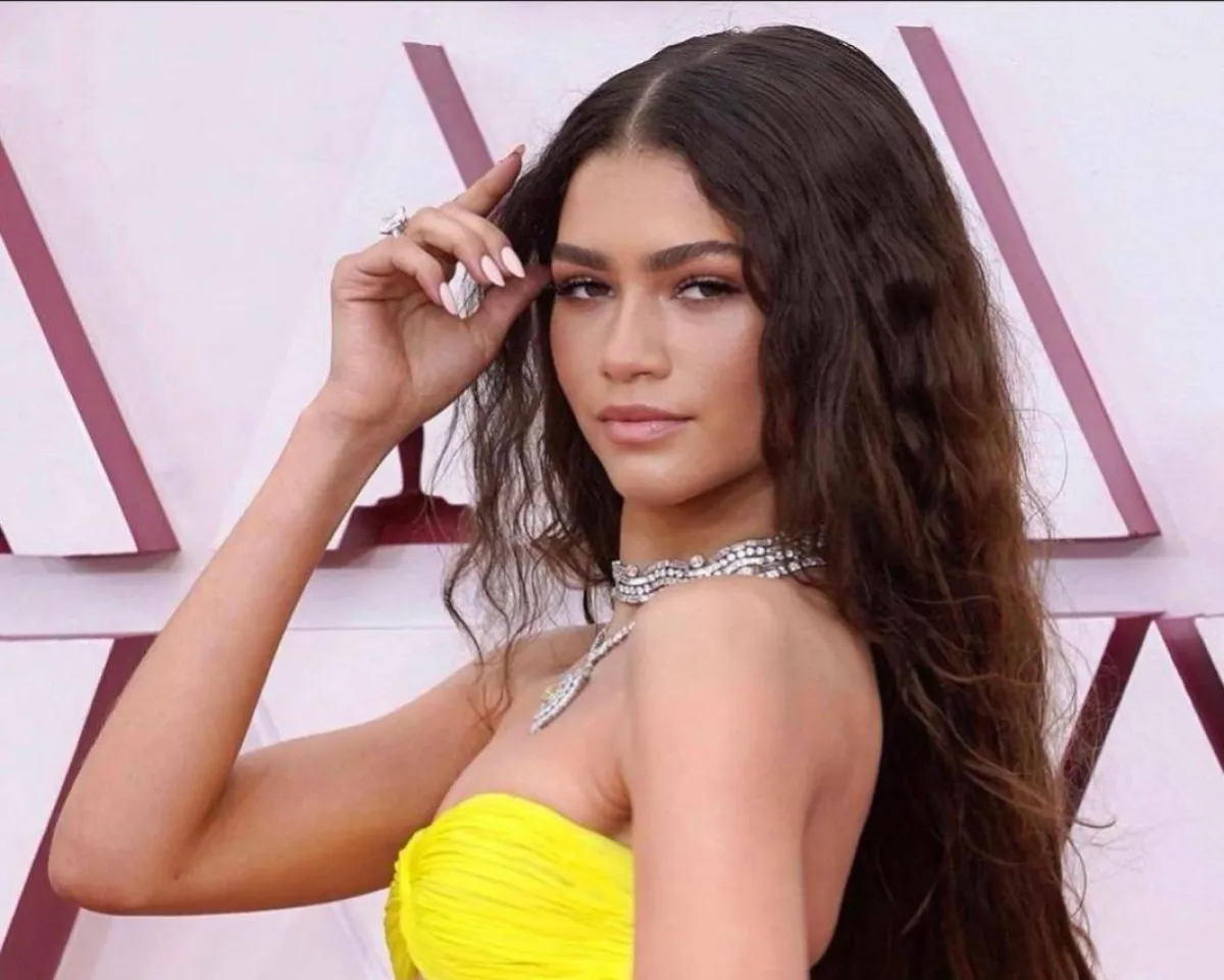 إطلالة زيندايا في حفل أوسكار 2021