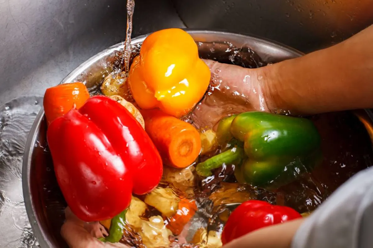 صورة لغسل الخضروات