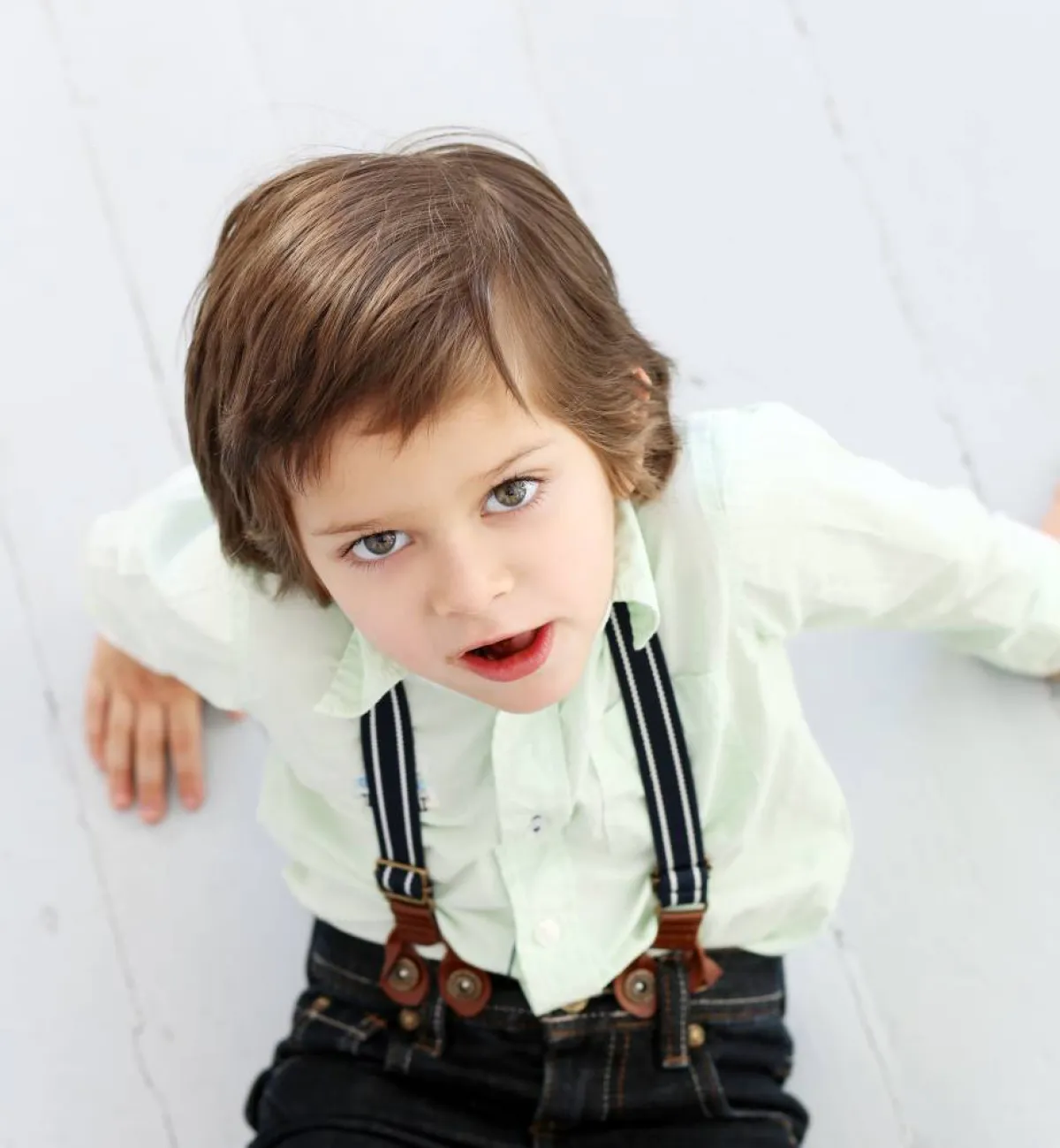 صورة لطفل حسود