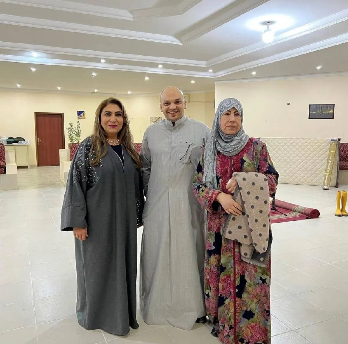 أحمد البريكي برفقة هيفاء عادل ومريم الصالح - الصورة من حساب أحمد البريكي على الانستجرام