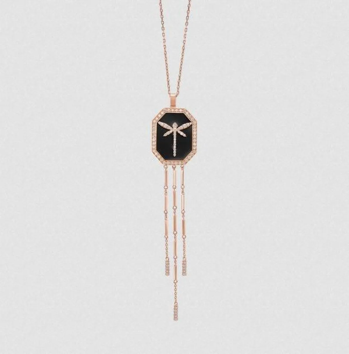 قلادة على شكل يعسوب من أنابسارا Anapsara 