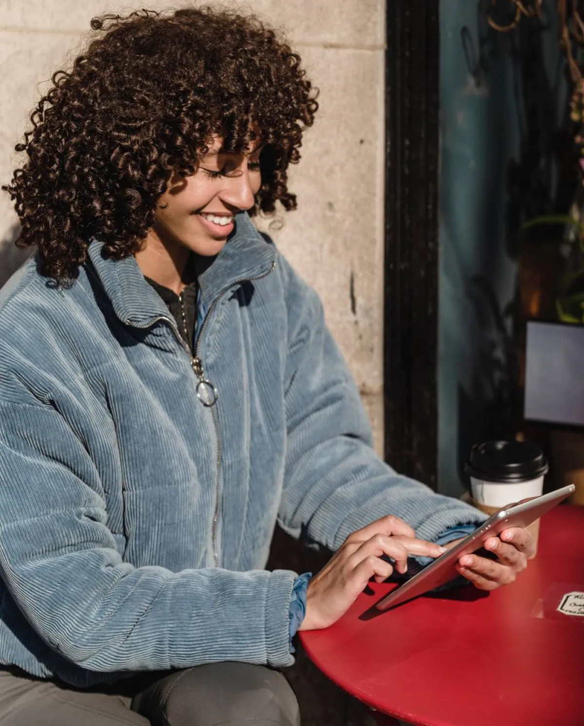 كيفية استغلال التكنولوجيا في وقت الفراغ للشباب