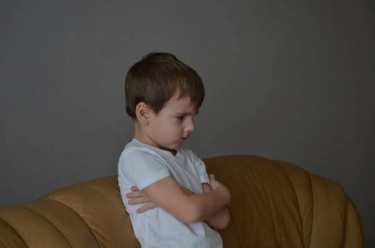 صورة لطفل غاضب