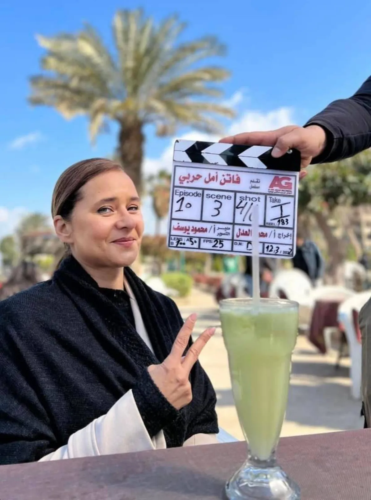 نيللي في كواليس تصوير فاتن أمل حربي - الصورة من حسابها على فيسبوك