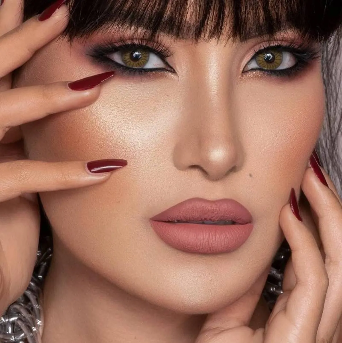 صيحات المكياج لربيع وصيف 2022