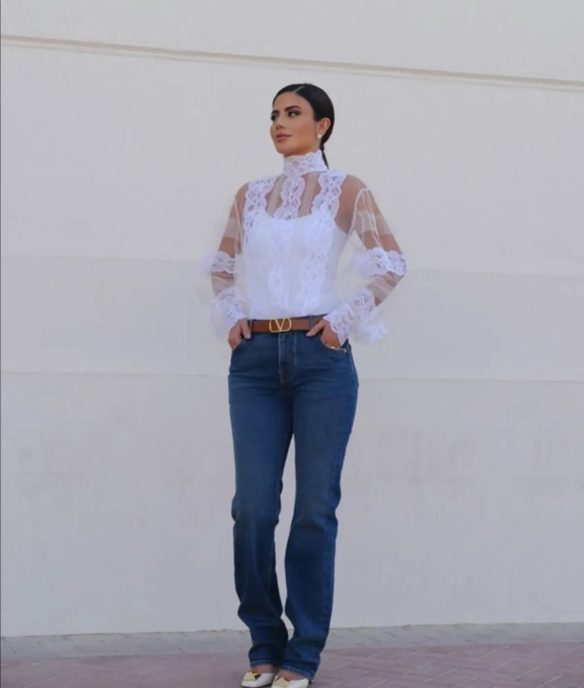 إطلالات باللون الأبيض من ديما الأسدي