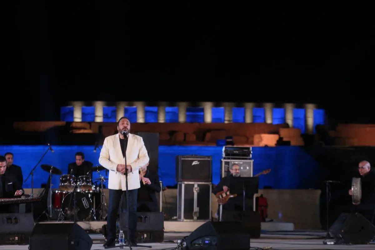 علي الحجار من حفلات مهرجان أبيدوس الفني - الصورة من الصفحة الرسمية لدار الاوبرا المصرية على الفيسبوك