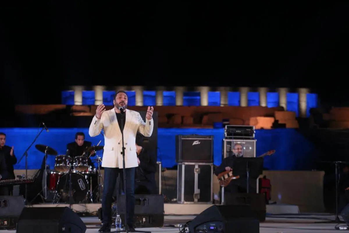 علي الحجار من حفلات مهرجان أبيدوس الفني - الصورة من الصفحة الرسمية لدار الاوبرا المصرية على الفيسبوك