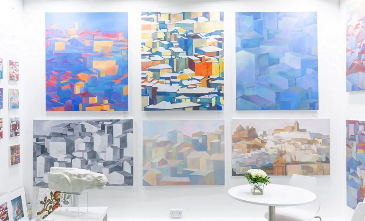 قطع فنية مذهلة. الصورة من "وام"