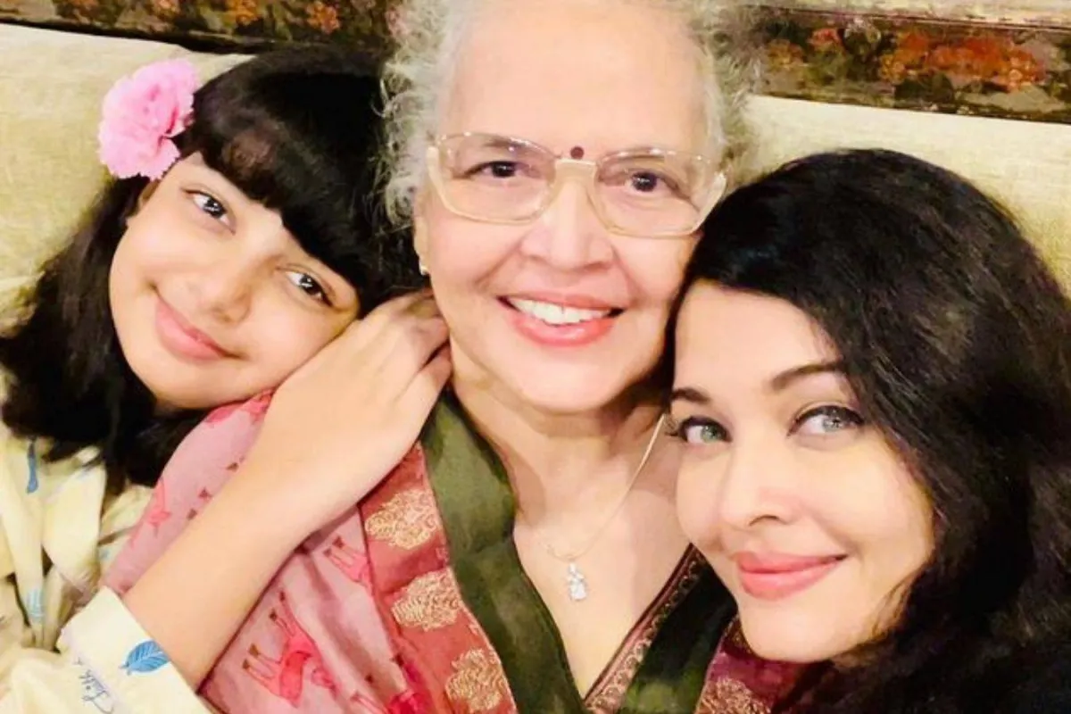 آيشواريا راي مع والدتها وابنها- الصورة من حساب آيشواريا راي على إنستغرام