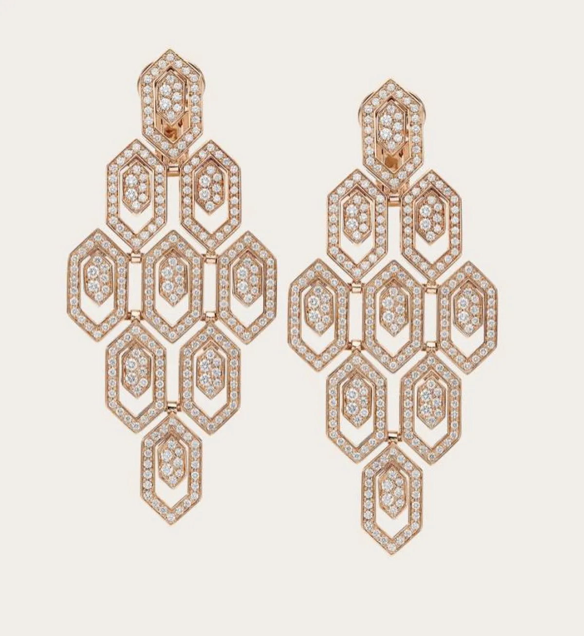 اقراط سداسية