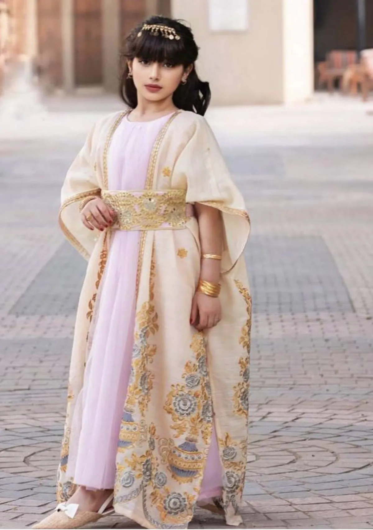 اطلالة شرقية