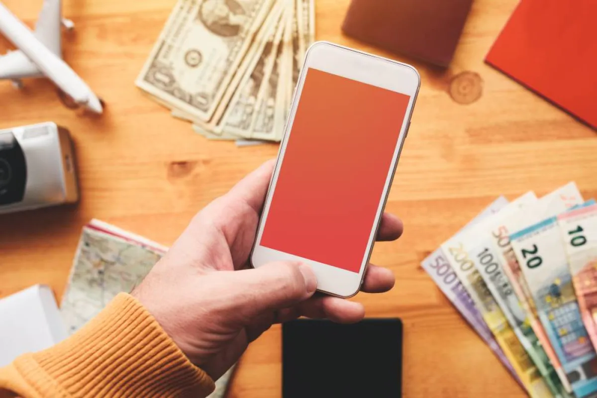 الاستعانة بالتطبيقات المجانية خلال الرحلة السياحية