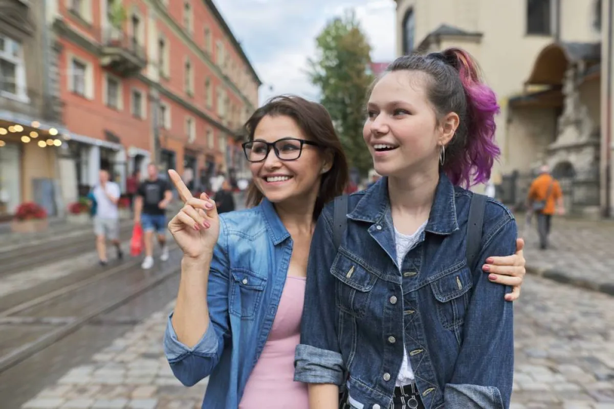 10 نصائح للسفر مع الأم 