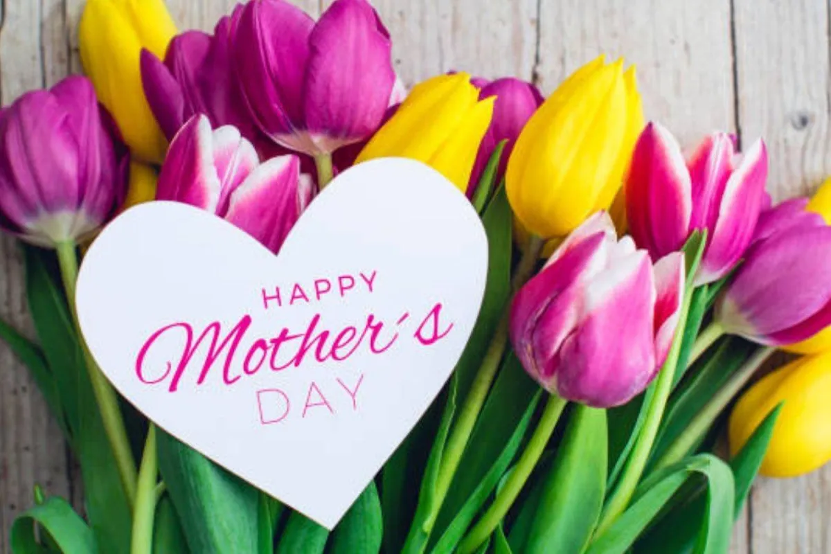 يوم الأم