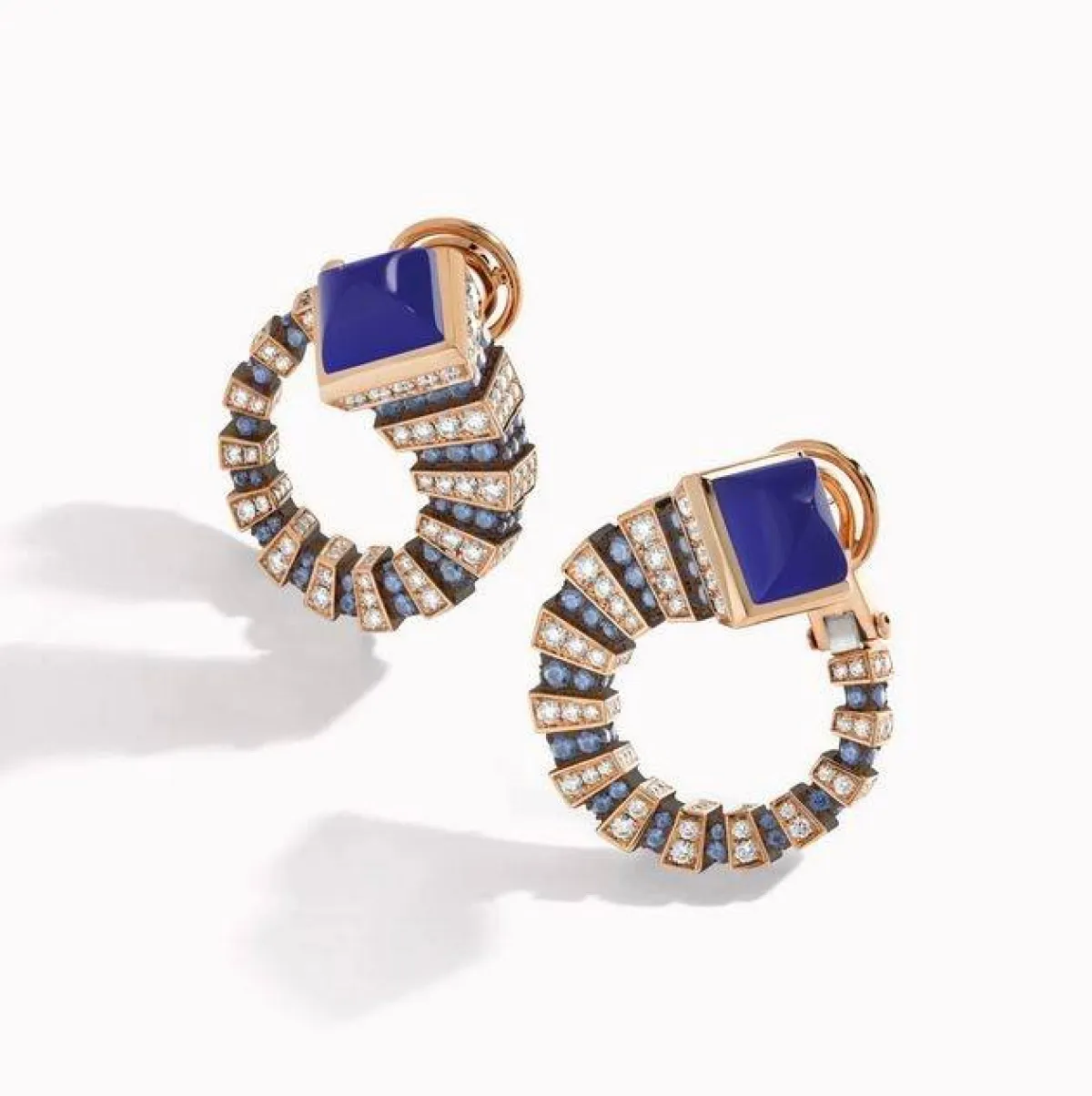 أقراط مرصعة بحجر اللازورد من مارلي نيويورك Marli Newyork