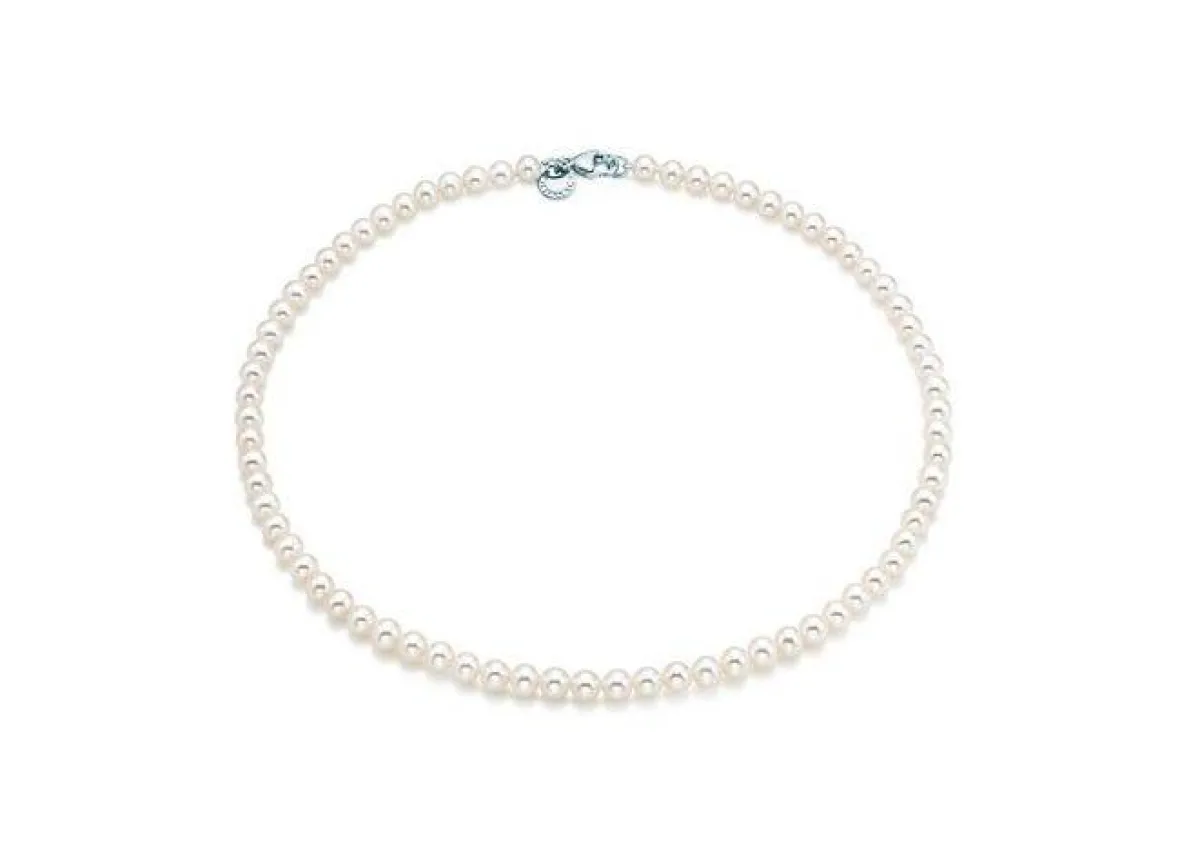 قلادة مرصعة باللؤلؤ من تيفاني آند كو Tiffany & Co