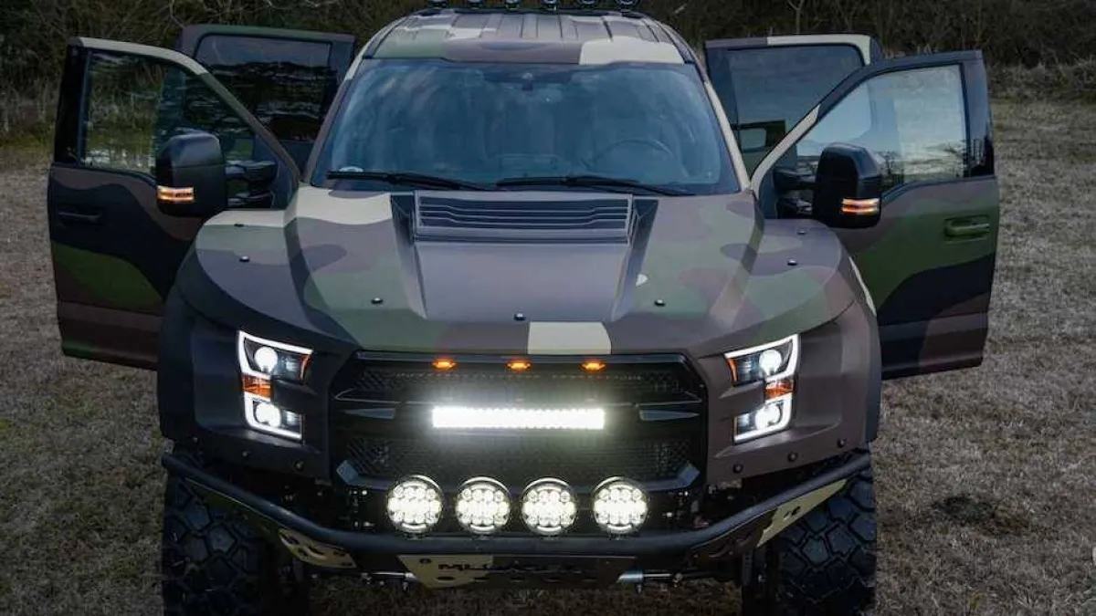 فورد لايتنج 2022 المكهربة، تسير بهوية هجومية 