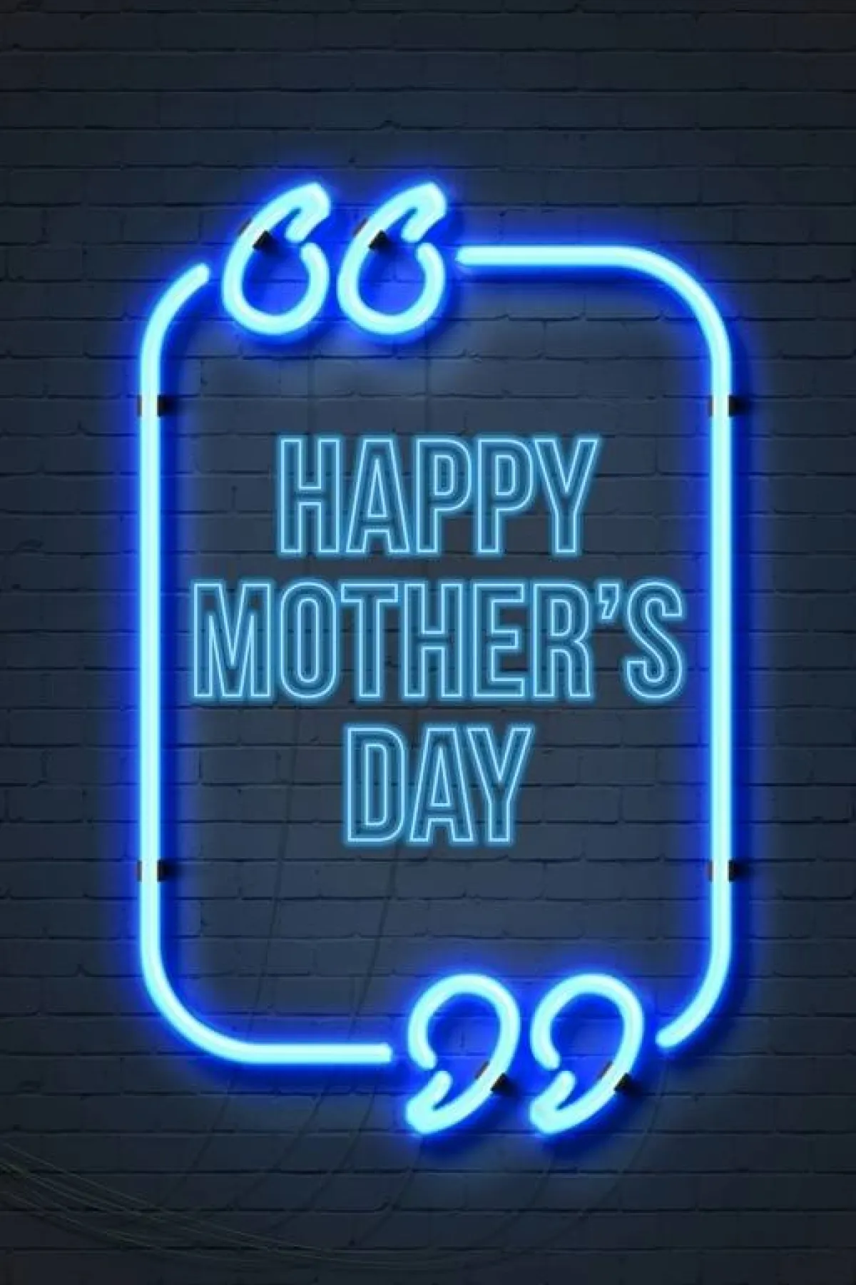 في يوم الأم، تُختار عبارة تتفق مع المناسبة لإضاءة النيون الملوّنة 