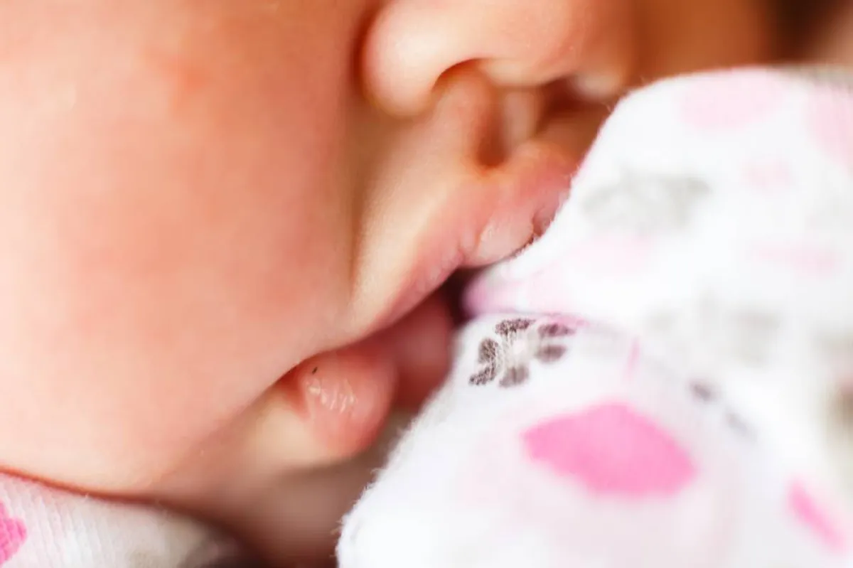 صورة لمولود نائم