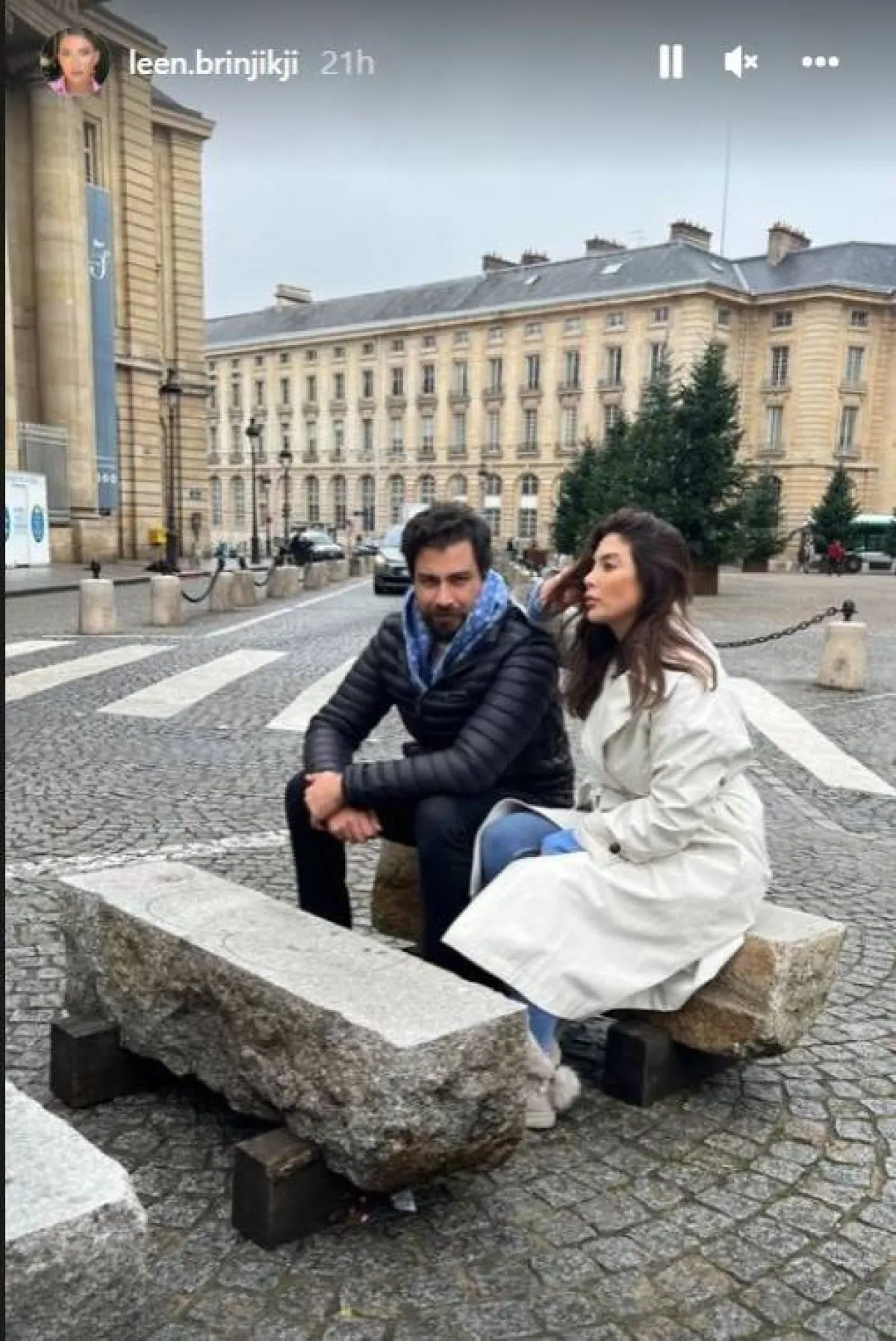 معتصم النهار وزوجته لين برنجكجي في باريس - الصورة من ستوري حساب لين على انستغرام