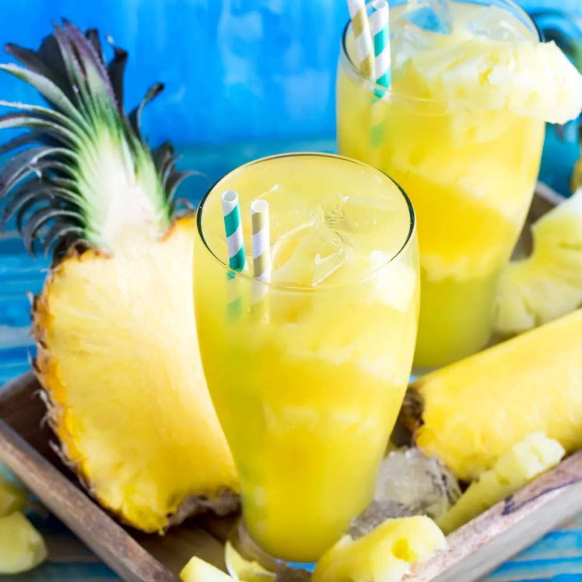 صورة لأكواب من العصير