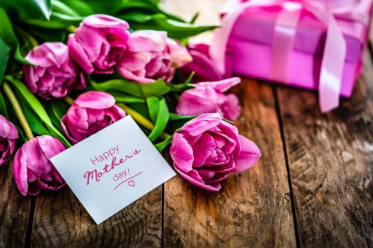 يوم الأم