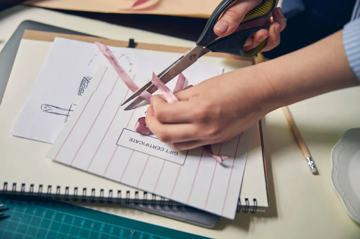 من المُمكن الاستعانة بالورق في صنع الهدايا في يوم الأمّ