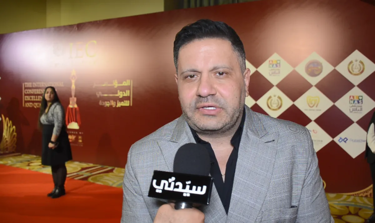 إدوارد في لقائه مع كاميرا سيدتي - تصوير محمد عربي