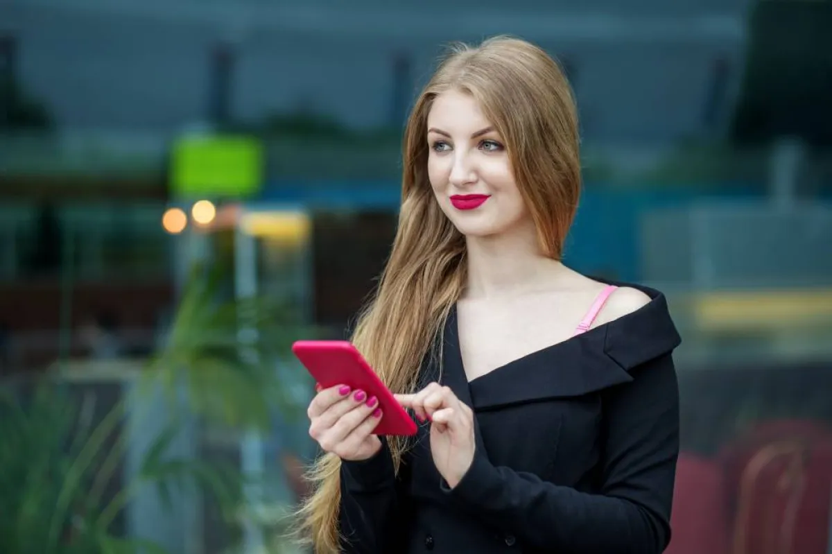 على المرأة العاملة أن تعلم أن الاهتمام بالنفس هو أولويّة