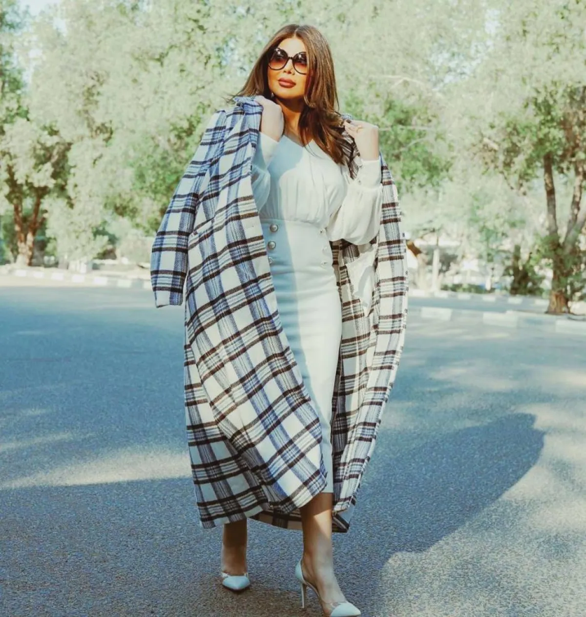 الفنانة إلهام الفضالة - صورة من صفحتها الرسمية على موقع " انستغرام "