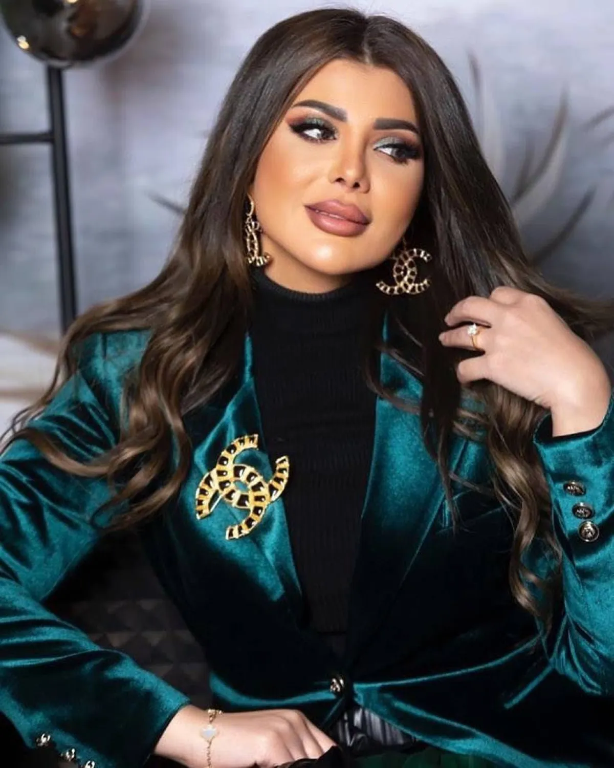 الفنانة إلهام الفضالة - صورة من صفحتها الرسمية على موقع " انستغرام "