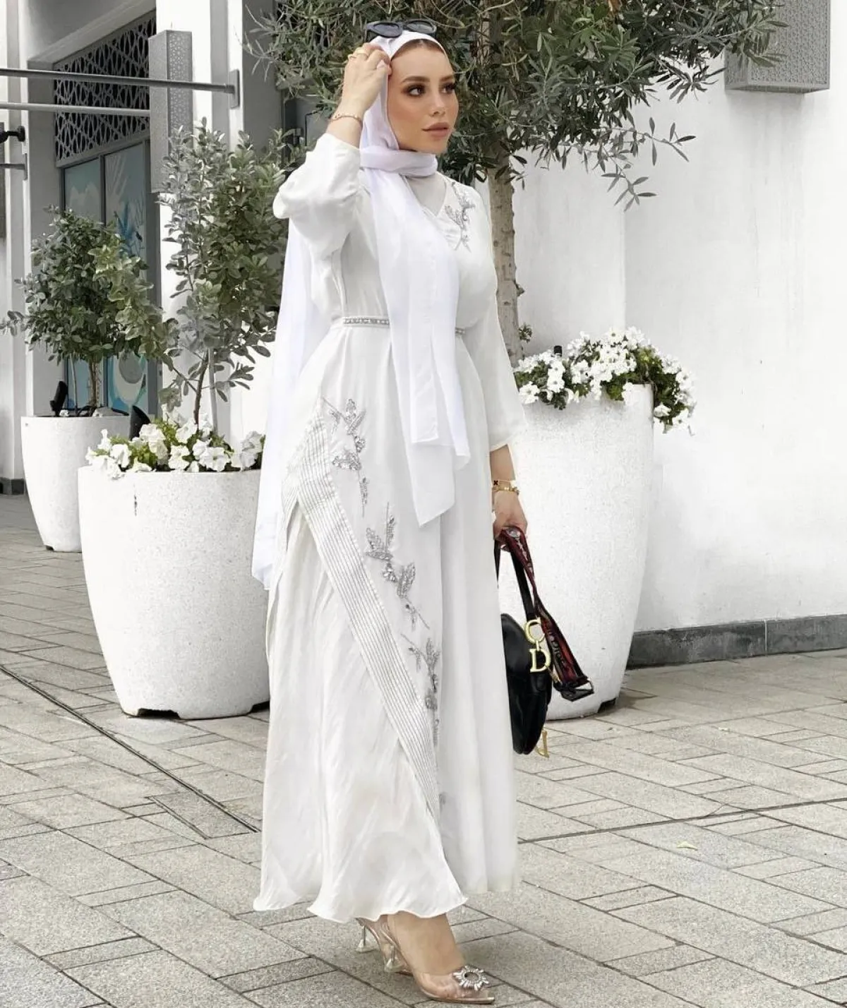 اطلالة رمضانية باللون الابيض