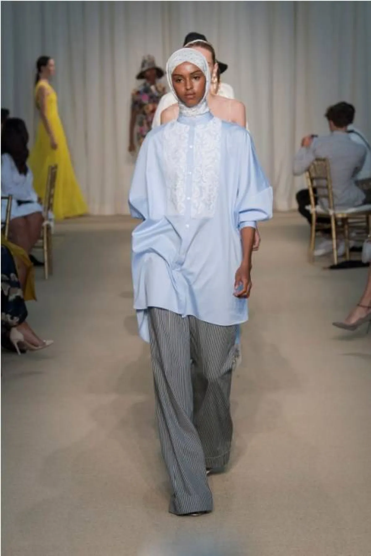 سروال بقصّة الأرجل العريضة من آدم ليبس  Adam Lippes